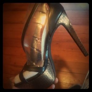 Jessica simpson heels